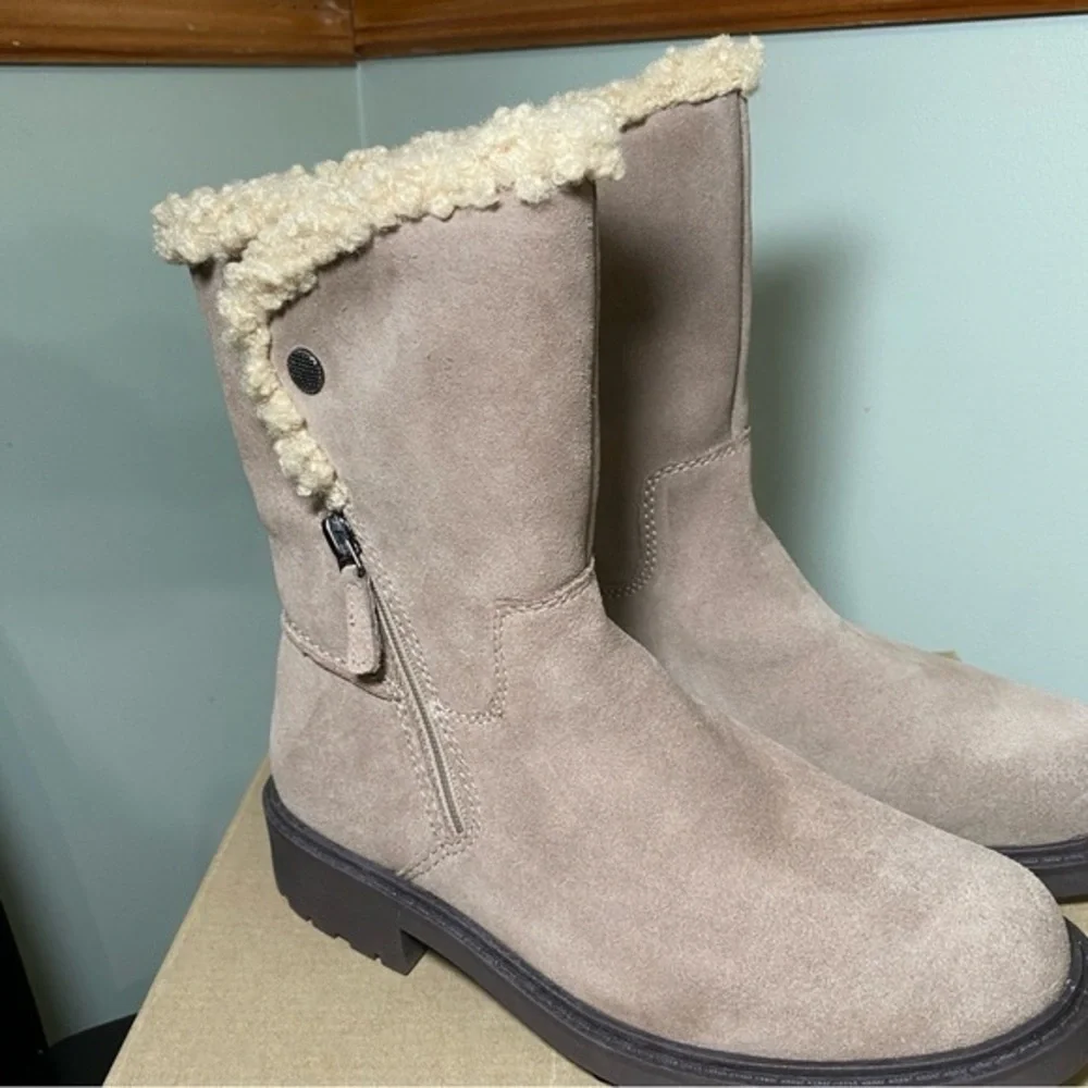 Clarks‎ Lined Suede Mid Boots Opal Side Zip Women's Size 6 Beige Sherpa